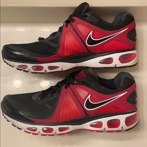 Nike AIRMAX Tailwind 4 Running Shoes